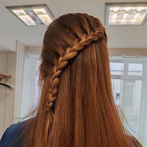 Damen Haare flechten - Luisas Hairfashion Referenzfoto Damen Haare flechten - Friseur Luisas Hairfashion Wetzlar